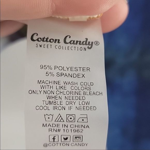 Cotton Candy tiedyed Sz M crop top! Fun colors!! - Picture 4 of 5